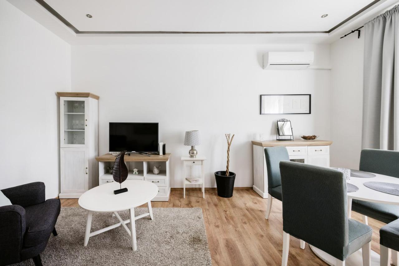Cozy&stylish In The Ruin Bar Area Apartment Budapest